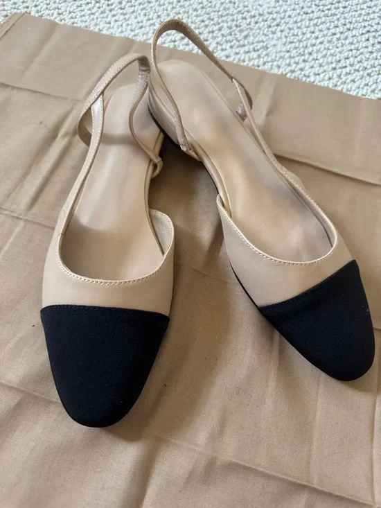Amazon Women's Beige Slingback Flats with Black Toe Caps - Picture 1 of 4